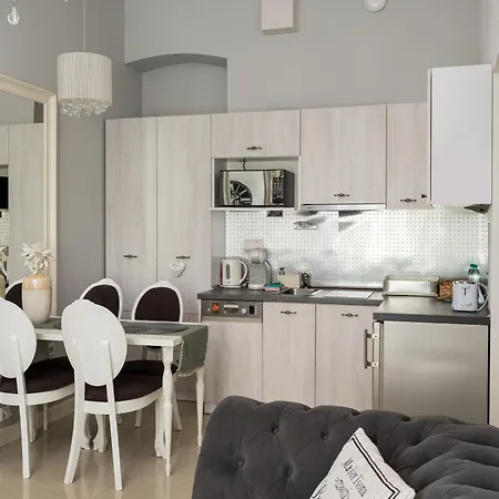 Apartmán Wilcza Centre Chic By Bookinghost *