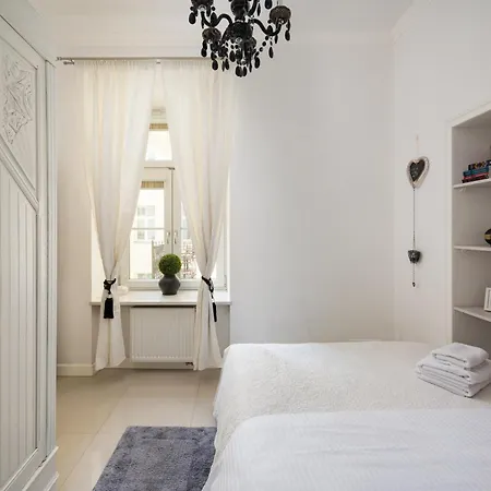 Apartmán Wilcza Centre Chic By Bookinghost *