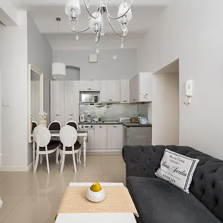 Wilcza Centre Chic By Bookinghost * Βαρσοβία